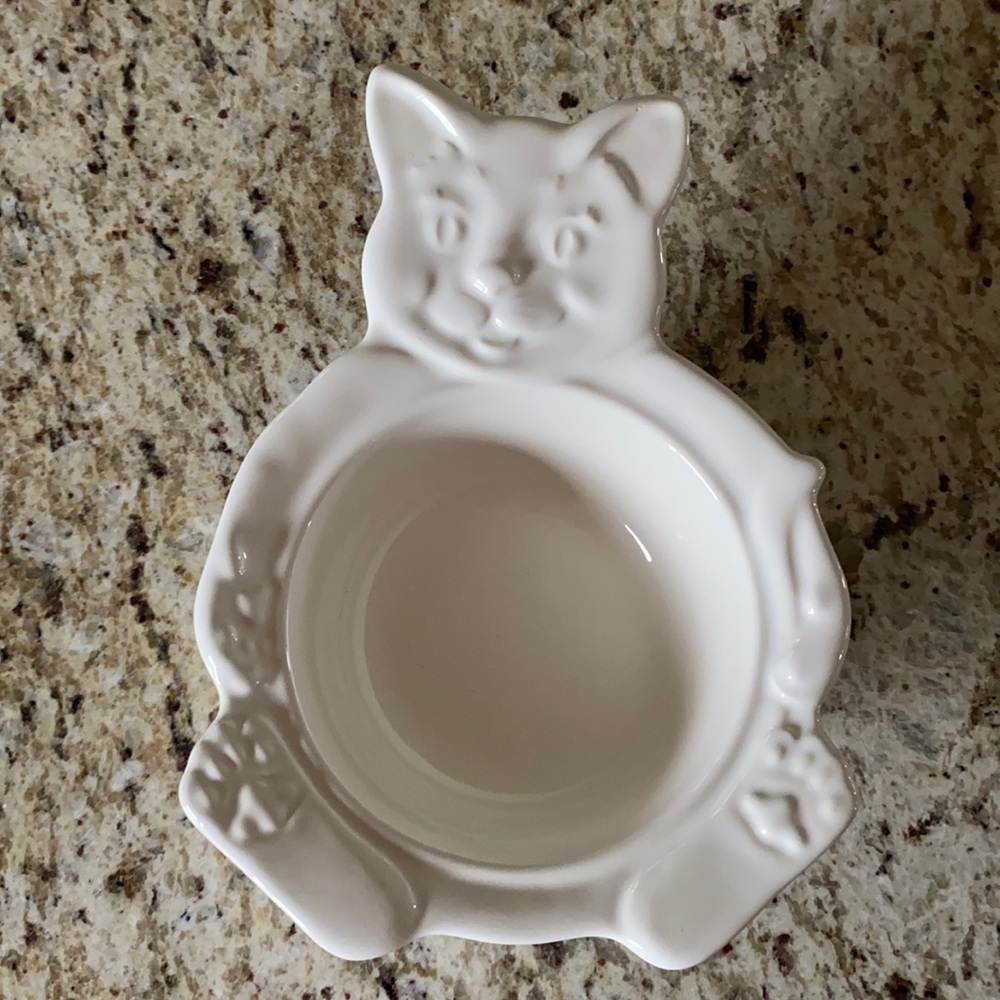 Pfaltzgraff Cat Dish